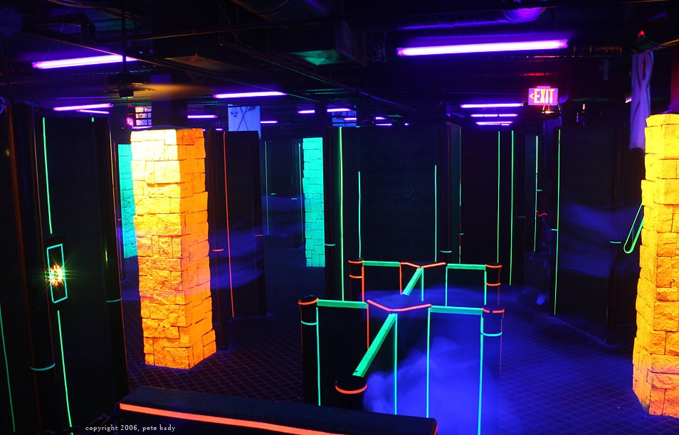 Leere Lasertag-Arena